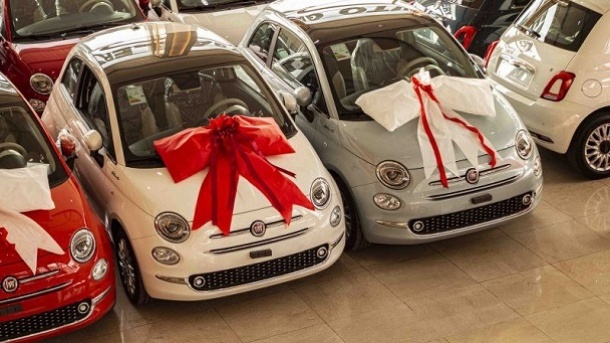 خودرو فیات 500 به مشتریان تحویل داده شد