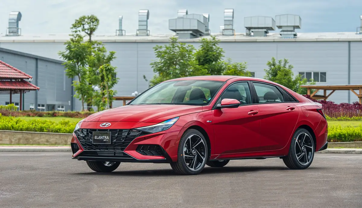 معرفی هیوندای النترای وارداتی