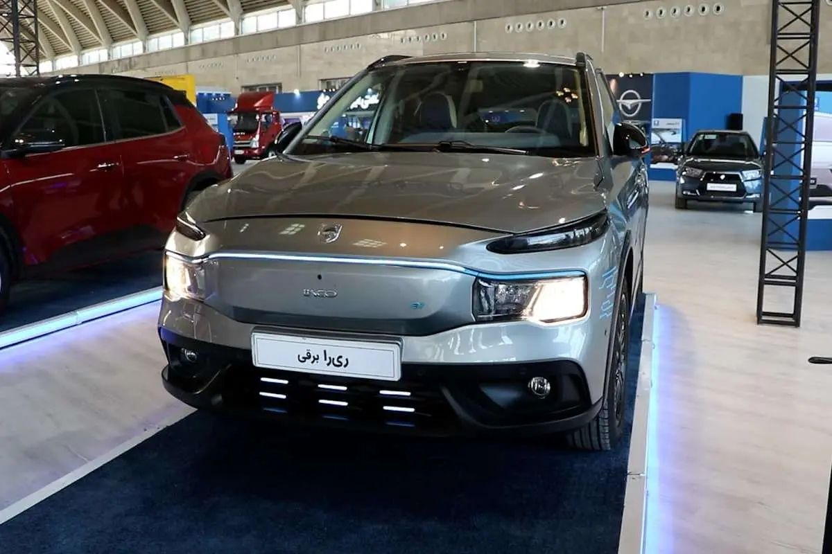 نمایش پر ایراد ریرا برقی در نمایشگاه خودرو