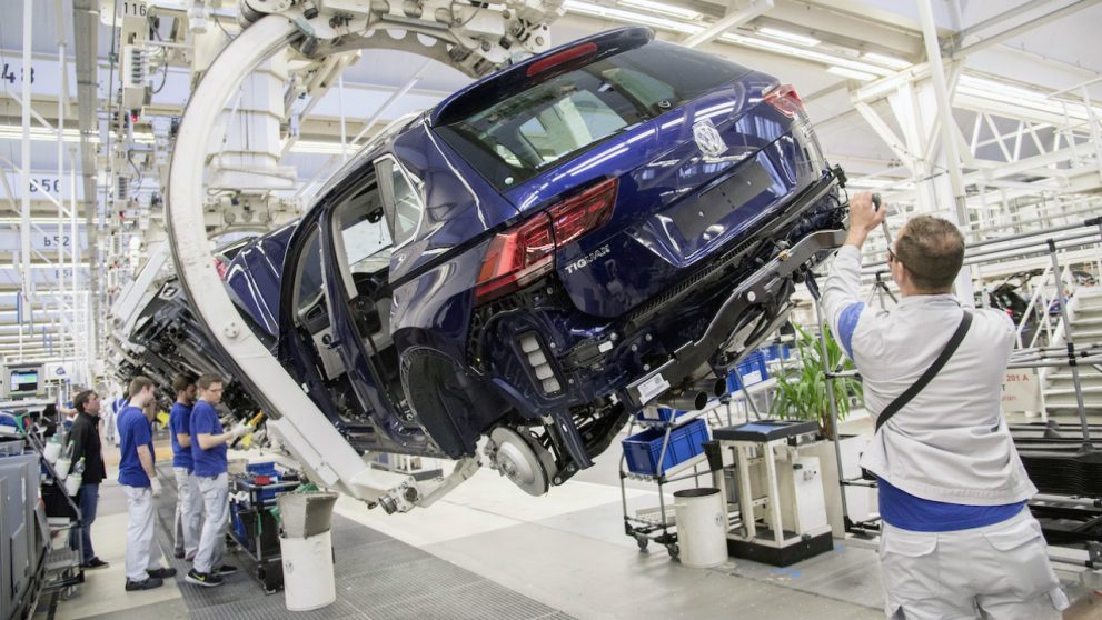 خودروسازان برتر جهان بر روی خط شانس