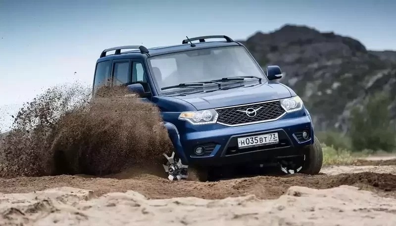 نقد و بررسی یوآز پاتریوت،هیولای تنبل روسی