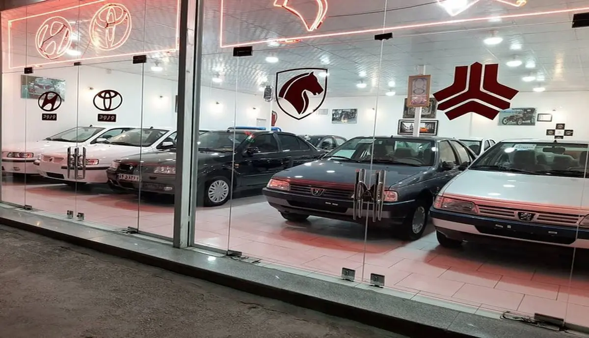 مجلس مخالف قیمت گذاری دستوری خودرو