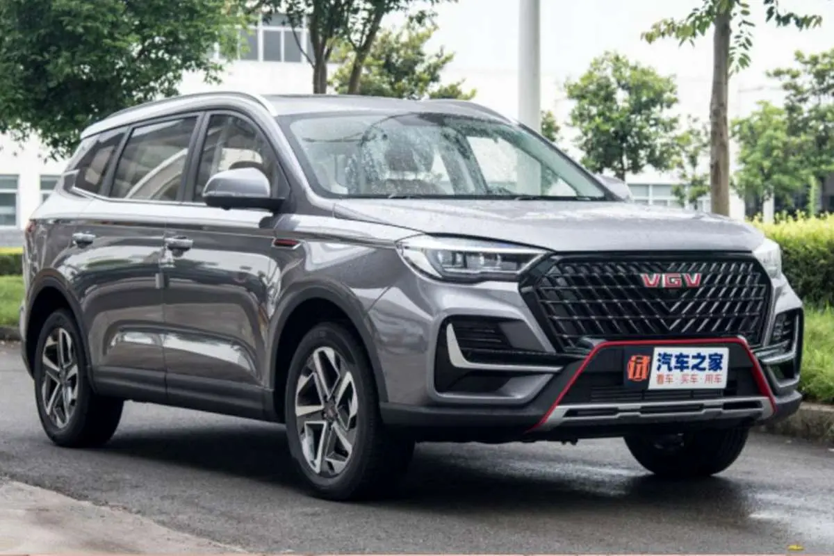 یک شاسی‌بلند لوکس به بازار ایران می‌آید