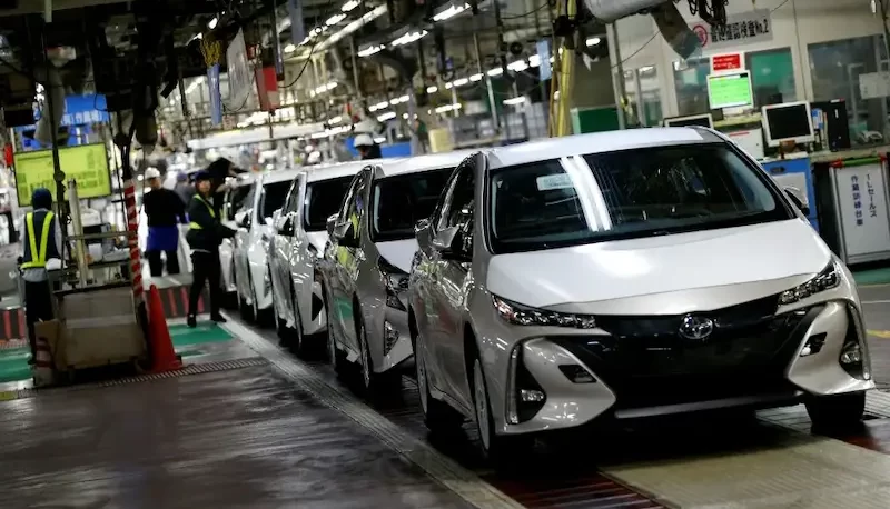 تعلل ۲ هفته‌ای در اعلام قیمت‌های جدید خودرو