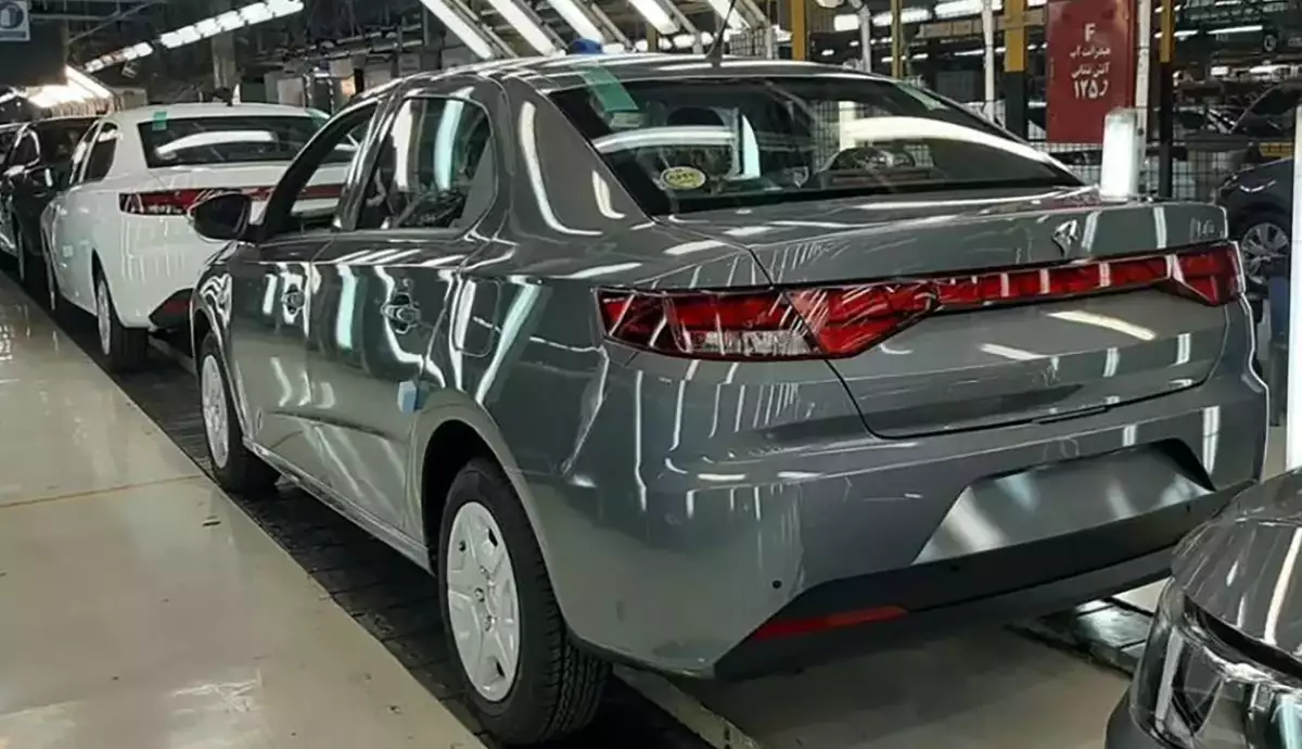 درخواست ایران خودرو برای تغییر شیوه قیمت گذاری خودروها