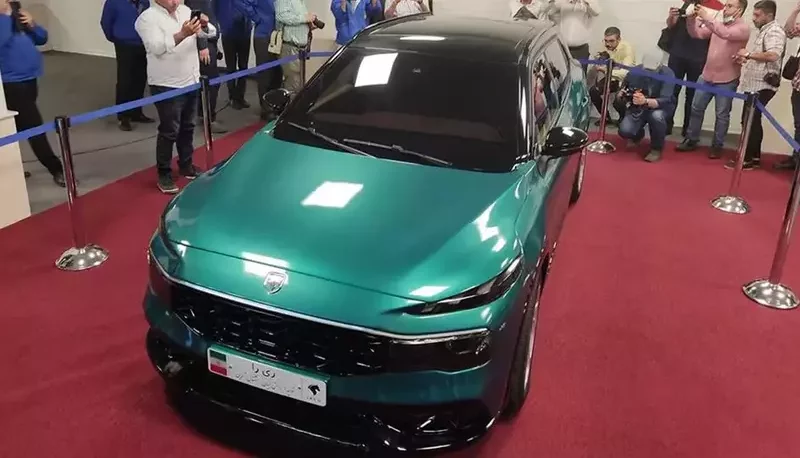 ری‌را، اولین کراس‌اوور ایران خودرو