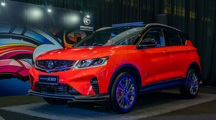 رونمایی از خودرو تولید مشترک مالزی و چین