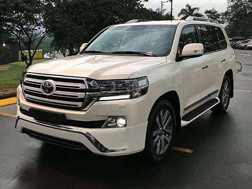 عکس کارشناسی خودروی لندکروز