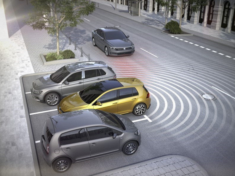 سنسور دنده عقب خودرو چیست؟